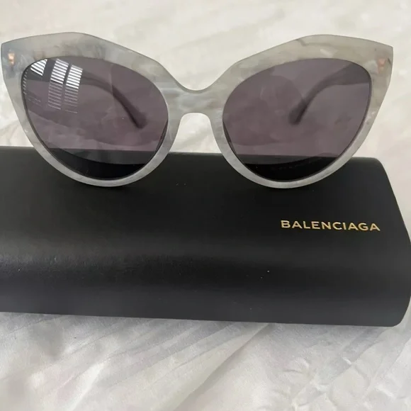 Balenciaga grey marble sunglasses Balenciaga® BB0041S Wrap Sunglasses - EuroOptica main image 4